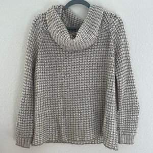 BB Dakota sweater
